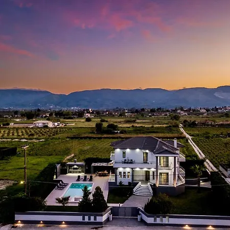 Palaz Villa