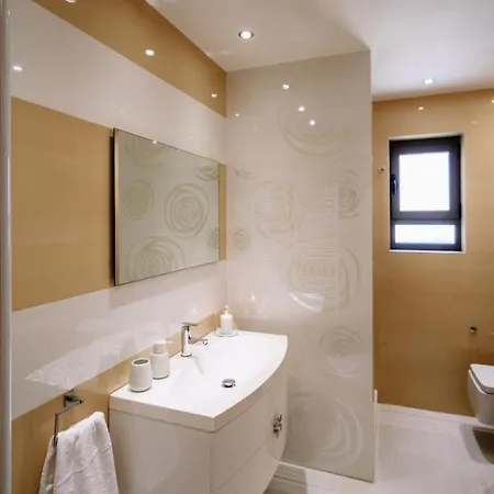 Palaz 别墅 *